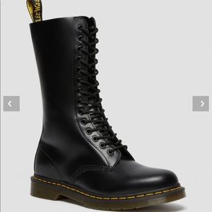 Dr MARTENS 1914 SMOOTH LEATHER TALL BOOTS